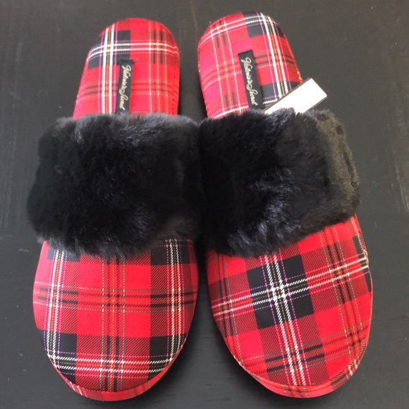 Victoria's Secret Shoes - Victoria’s Secret Satin Slippers Red Plaid Size Medium (7-8) NWT